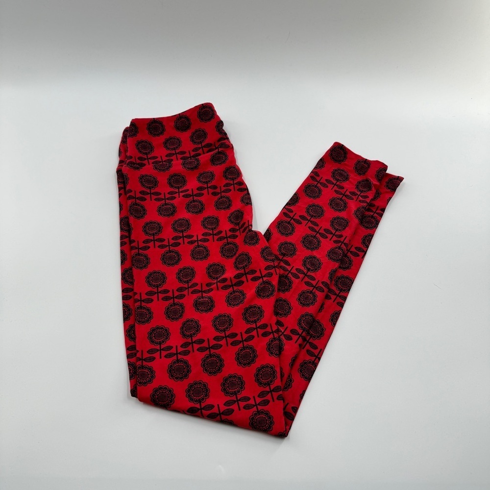 LuLaRoe One Size (OS) Leggings – Buttery Soft Stretchy Printed Leggings